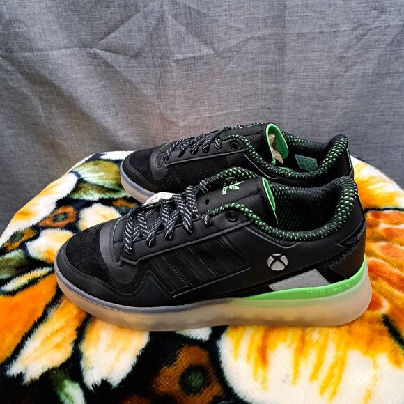 Size 8 - adidas Xbox x Forum Tech Boost Series X Men Brand New - Picture 1 of 10
